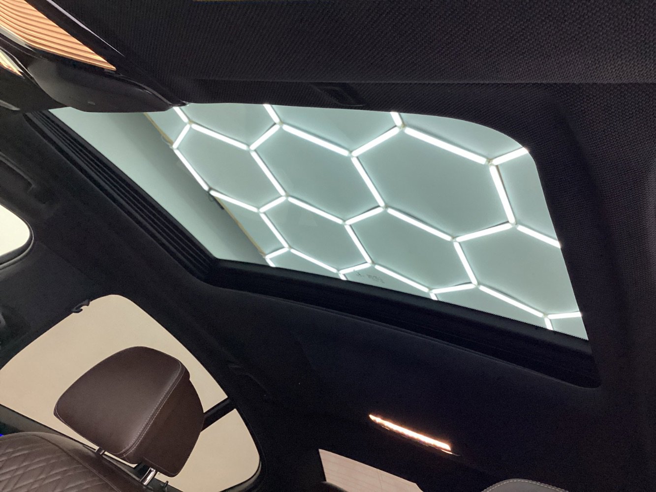 Used 2019 BMW 540i xDrive w/ Convenience Package image 42