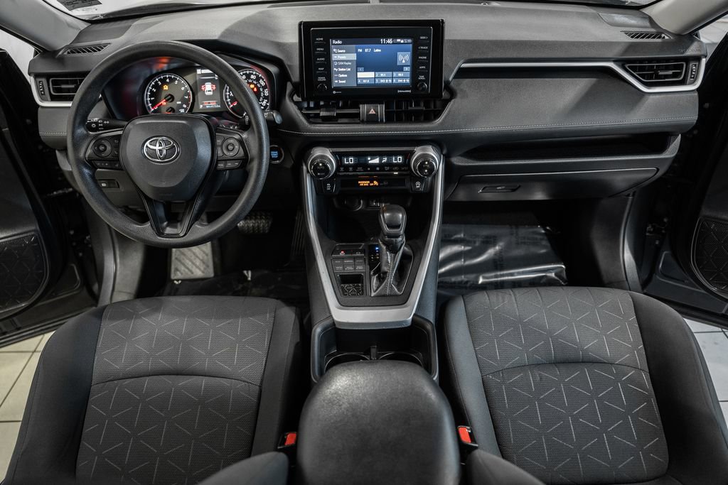 Used 2022 Toyota RAV4 XLE image 16