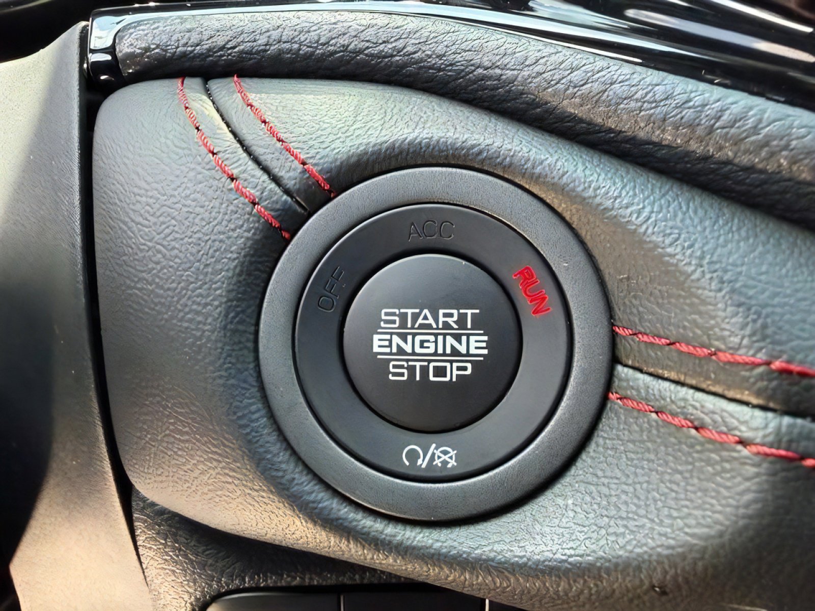 Used 2025 Dodge Durango R/T AWD/4WD image 28