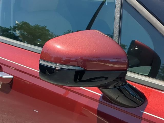 Used 2024 Kia Carnival LX image 12