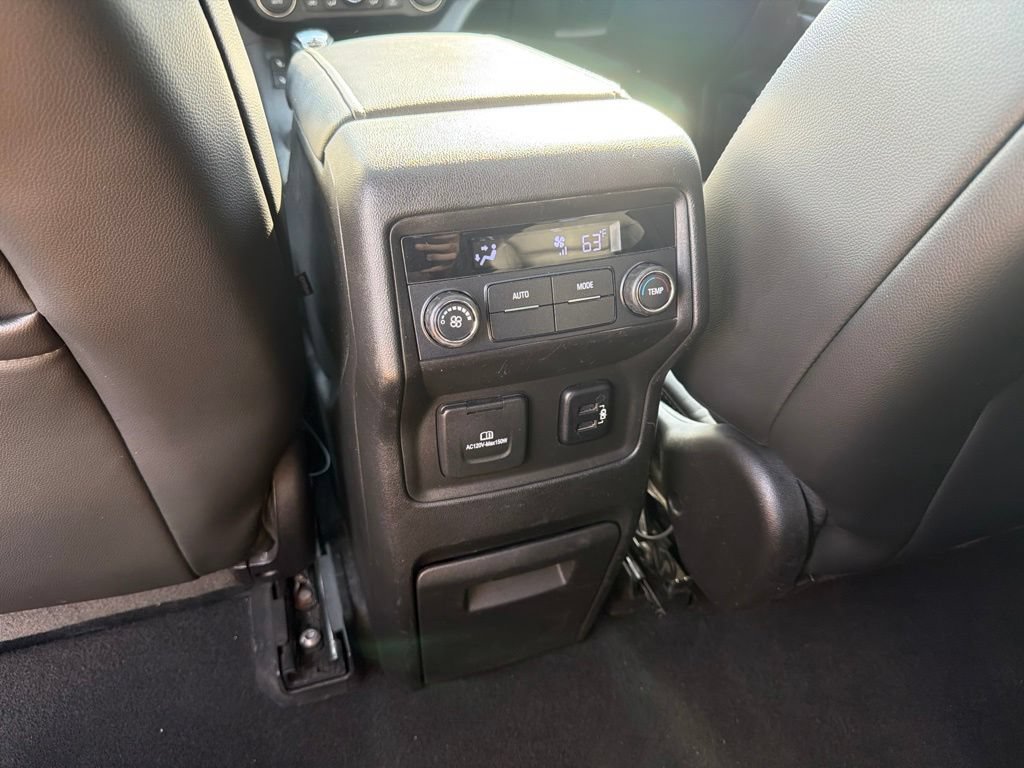 Used 2017 GMC Acadia SLT w/ LPO, Cargo Package FWD image 36