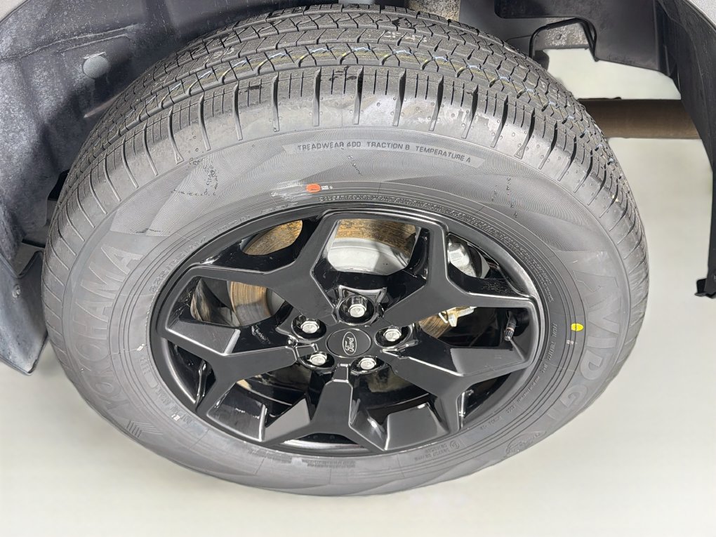Used 2023 Ford Maverick Lariat w/ Lariat Luxury Package AWD/4WD image 34