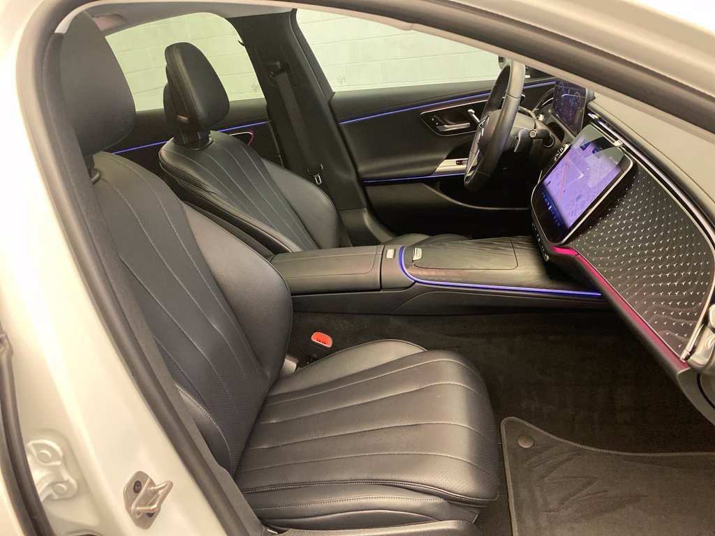 Used 2024 Mercedes-Benz E 350 4MATIC Sedan image 24