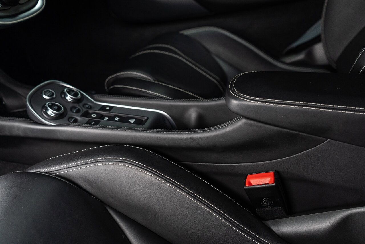 Used 2019 McLaren 570S Coupe RWD image 30