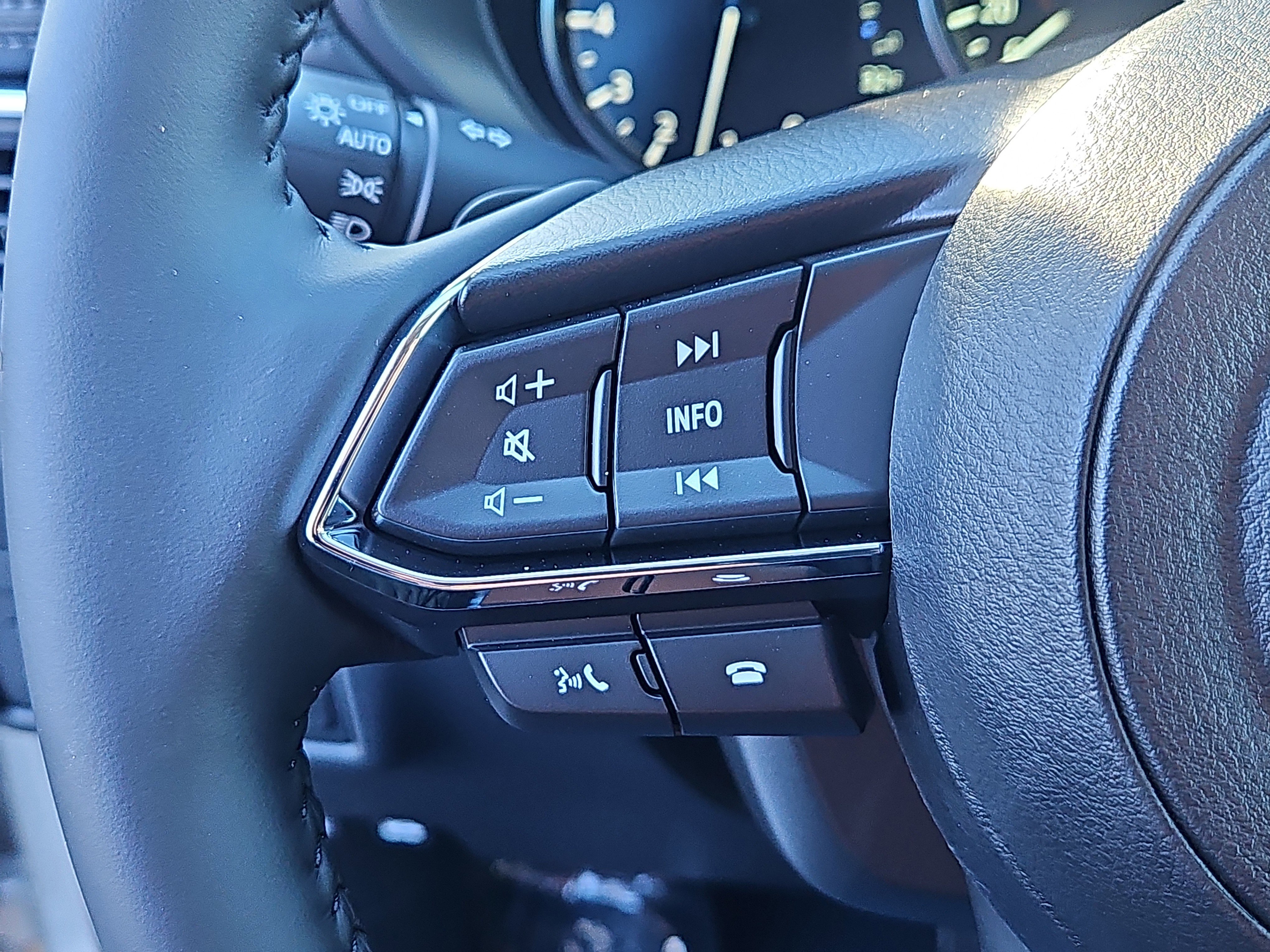 New 2025 MAZDA CX-5 AWD 2.5 S w/ Premium Plus Pkg image 16