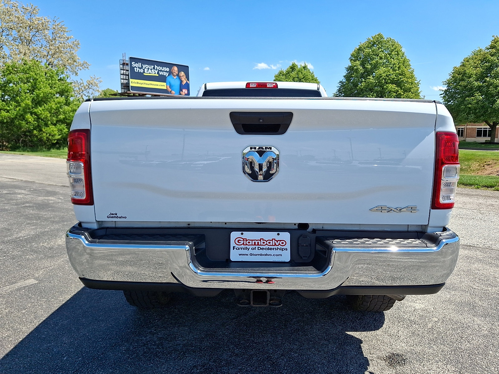 Used 2020 RAM 2500 Tradesman w/ Chrome Appearance Group AWD/4WD image 10