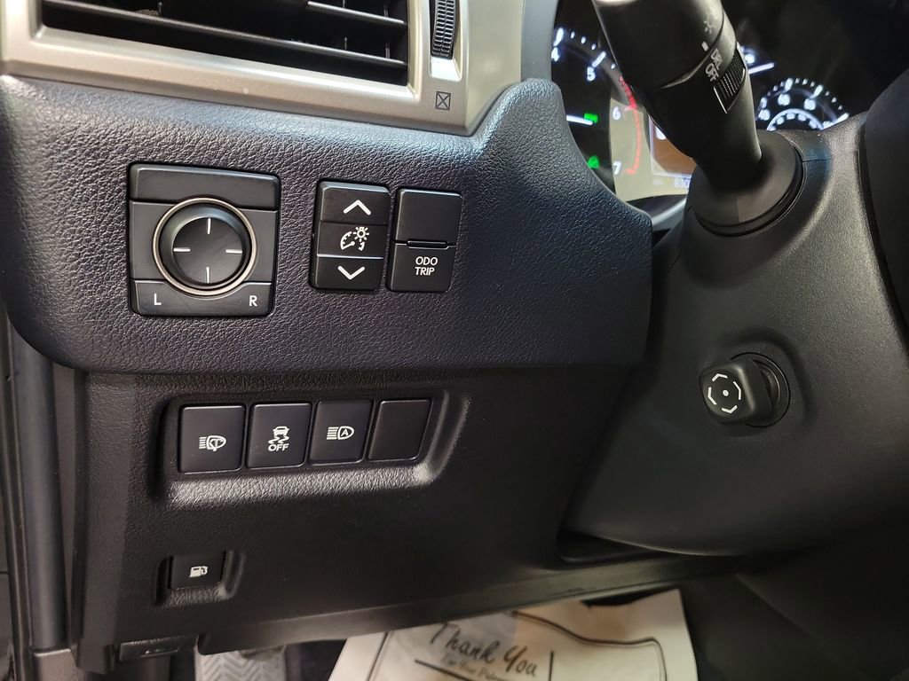 Used 2020 Lexus GX 460 Premium image 23