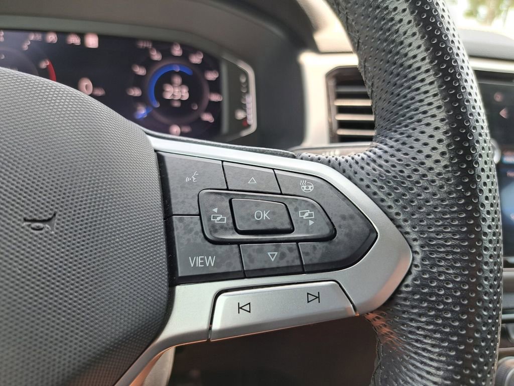 Used 2020 Volkswagen Atlas Cross Sport SEL R-Line FWD image 14