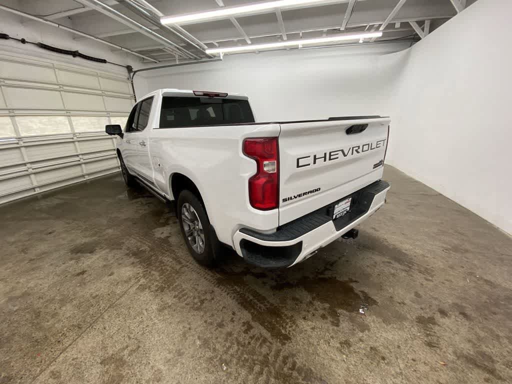 Used 2023 Chevrolet Silverado 1500 High Country w/ Technology Package AWD/4WD image 4
