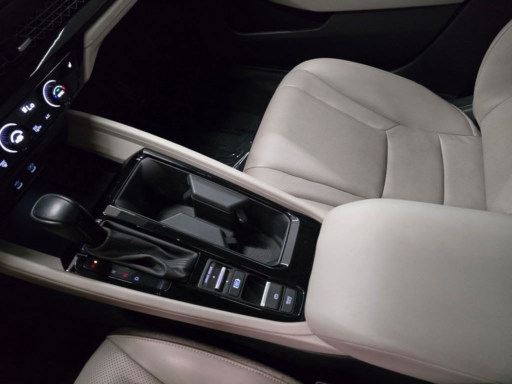 Used 2023 Honda Accord EX-L image 24