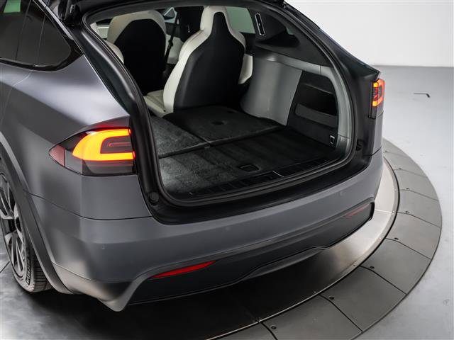 Used 2022 Tesla Model X Plaid image 32
