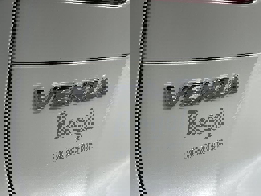 Used 2021 Toyota Venza XLE w/ Softex Package image 9