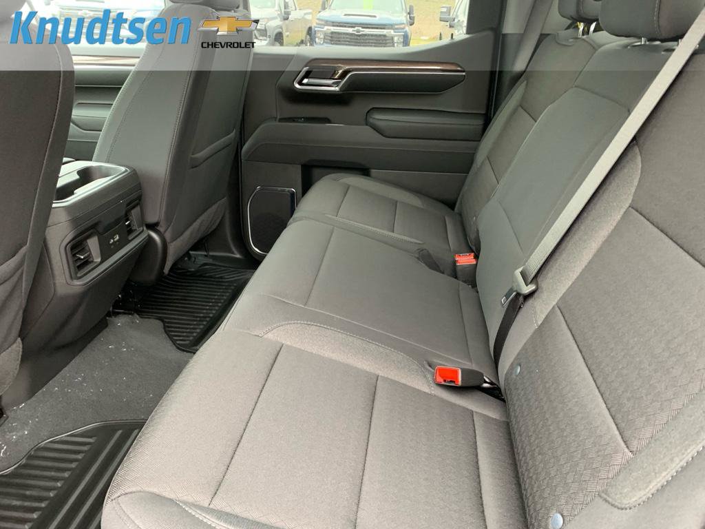 Used 2026 Chevrolet Silverado 1500 RST w/ RST All Star Premium Package AWD/4WD image 17