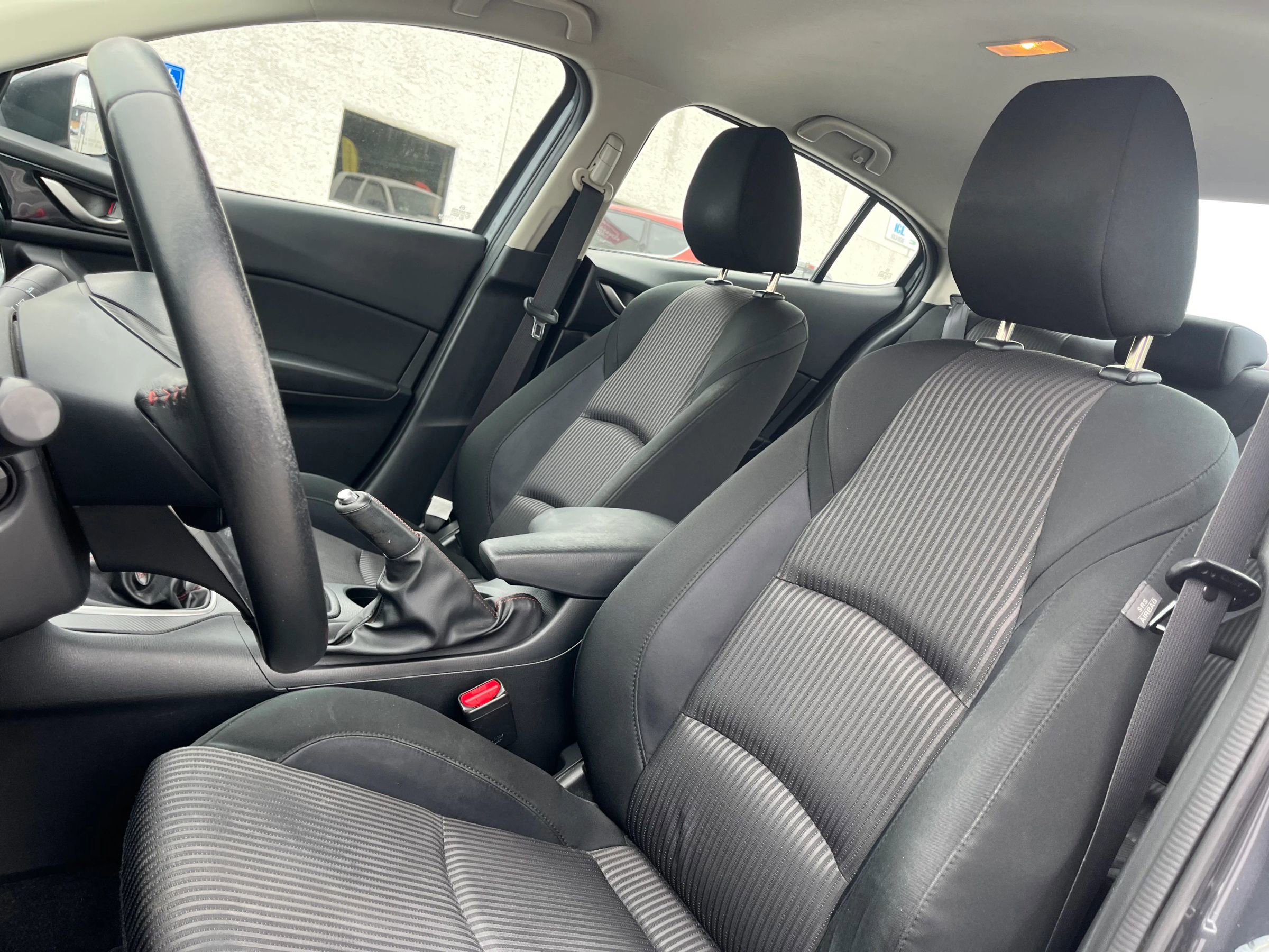 Used 2014 MAZDA MAZDA3 i Touring FWD image 10