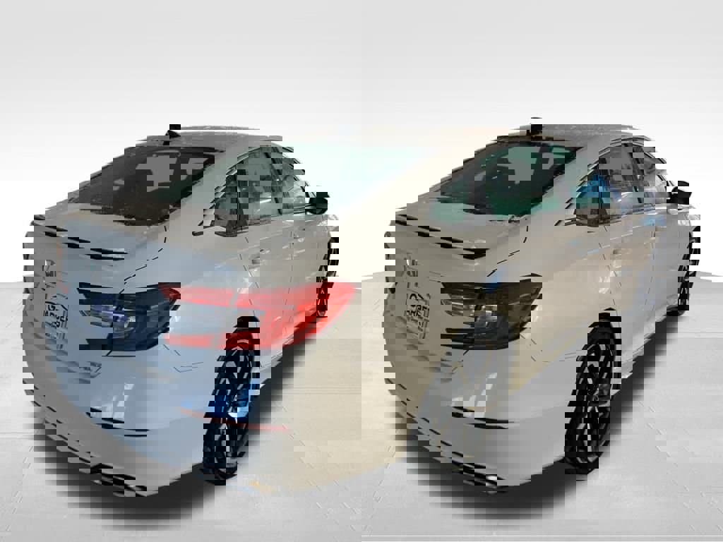 Used 2022 Honda Accord Sport image 5