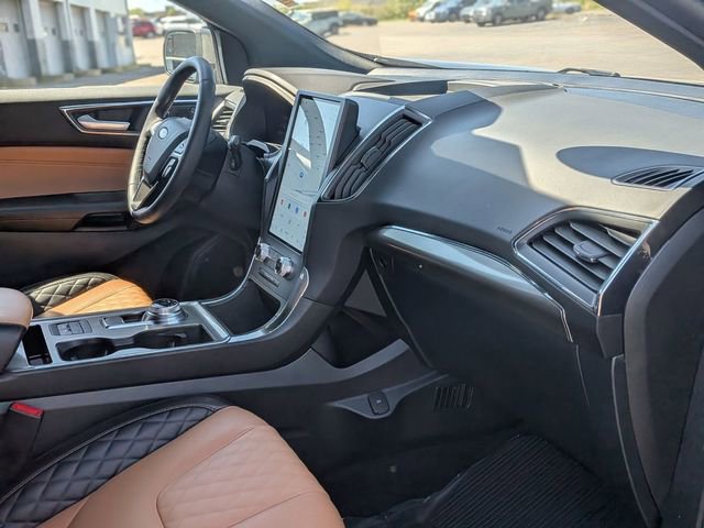 Used 2024 Ford Edge Titanium w/ Titanium Elite Package AWD/4WD image 37