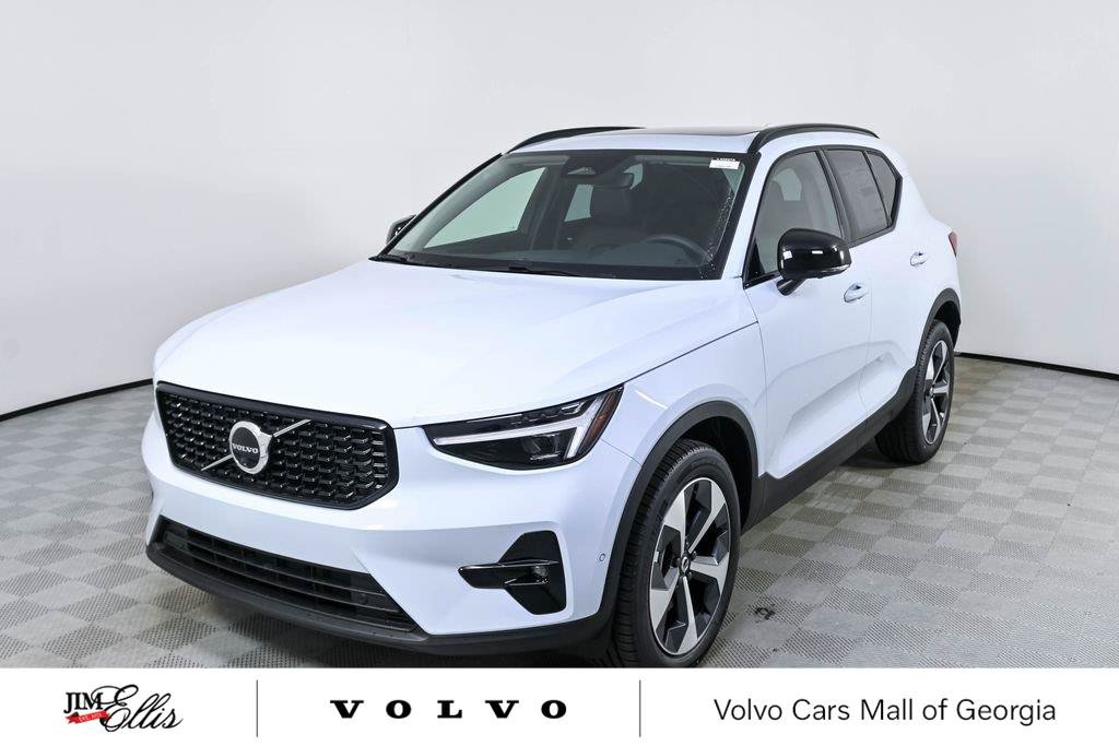 New 2026 Volvo XC40 B5 Plus w/ Protection Package Premier