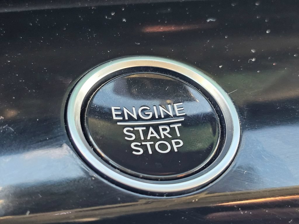 Used 2025 Lincoln Navigator L Reserve AWD/4WD image 24