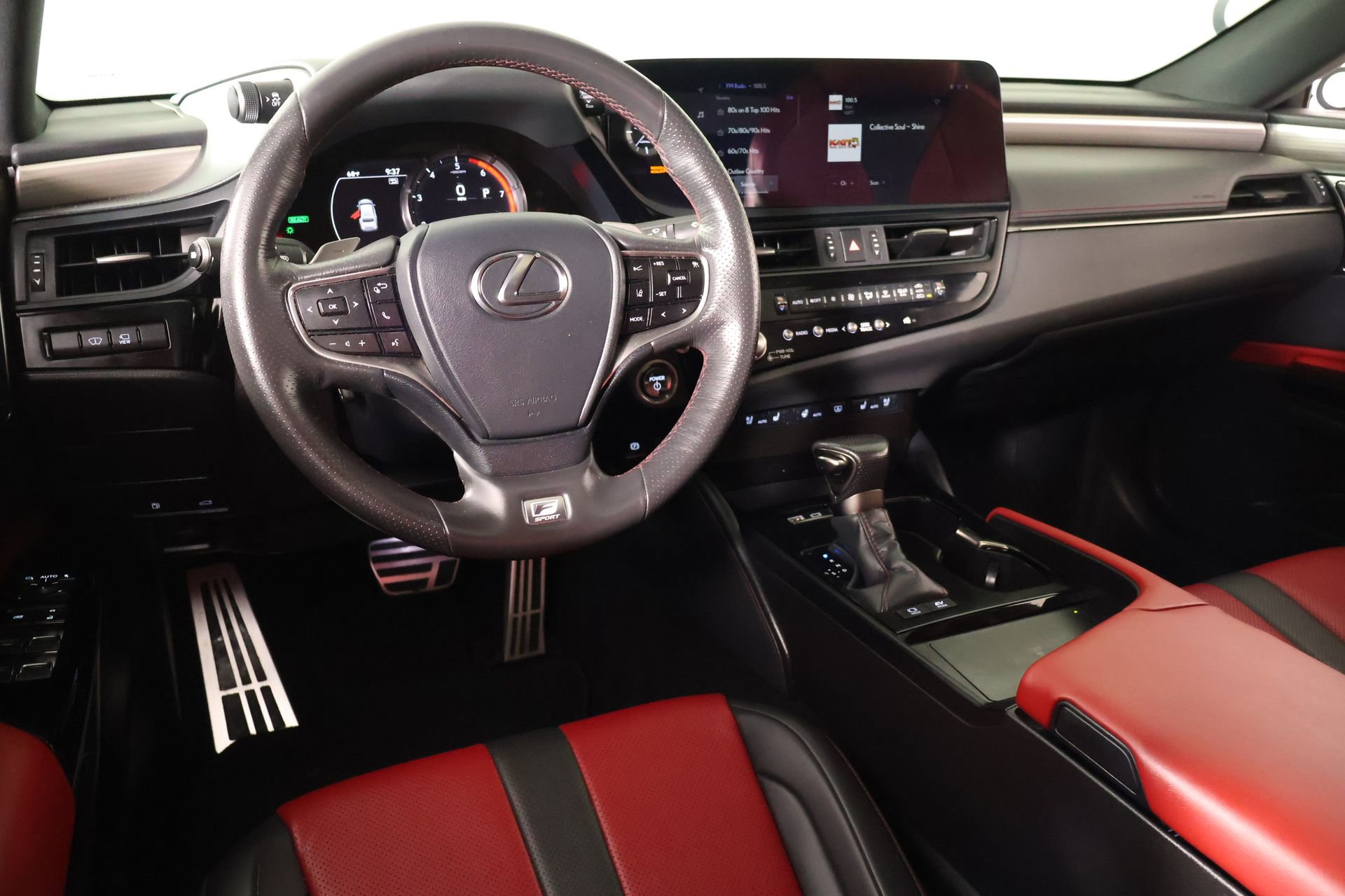 Used 2024 Lexus ES 300h F Sport w/ Accessory Package (Z2) FWD image 2