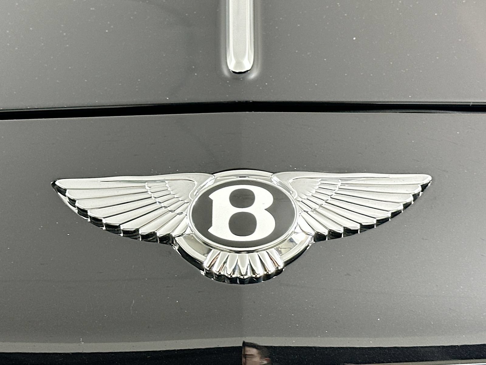 Used 2024 Bentley Flying Spur V8 AWD/4WD image 56