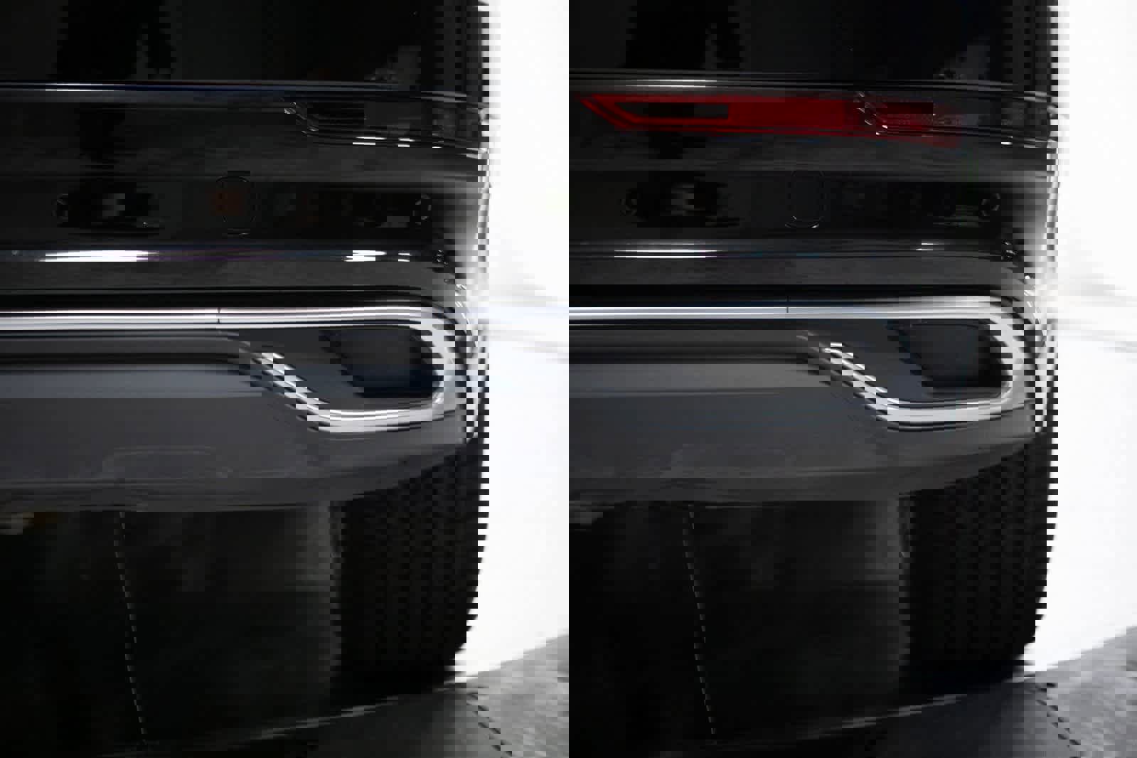 Used 2022 Audi Q8 Premium Plus image 32