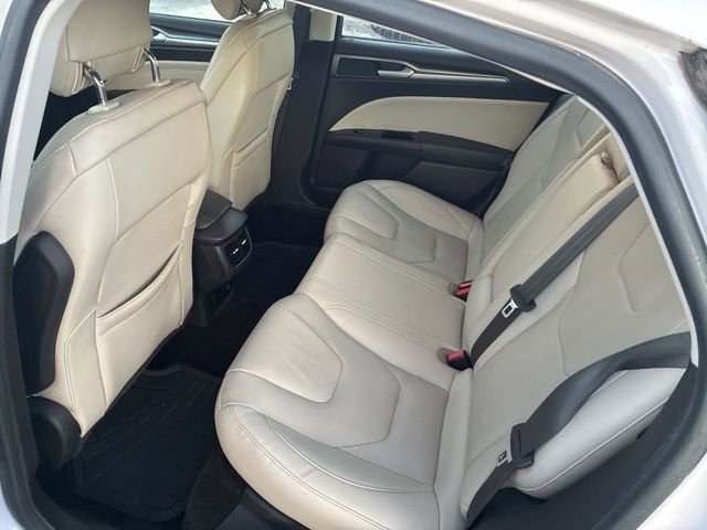 Used 2015 Ford Fusion Titanium FWD image 19