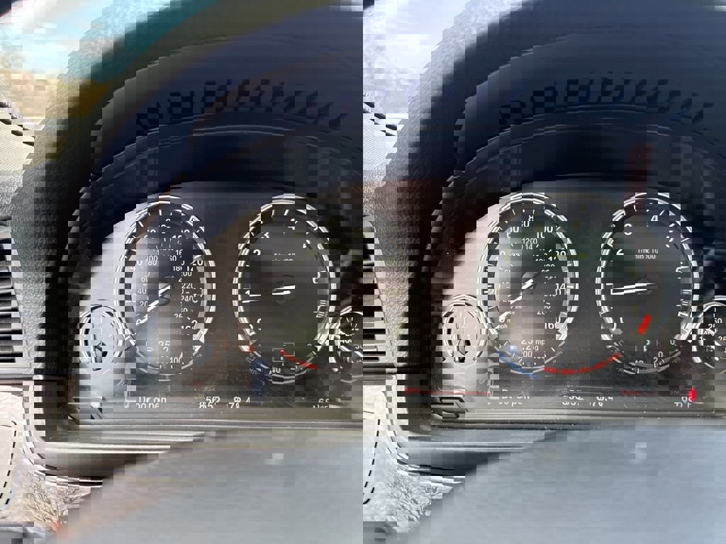 Used 2014 BMW 528i xDrive Sedan image 13