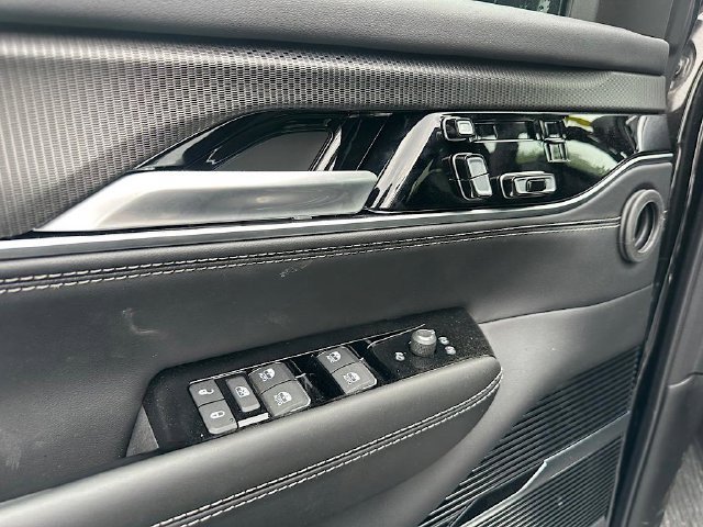 New 2024 Jeep Grand Wagoneer Series II Obsidian w/ Quick Order Packagew 28T AWD/4WD image 12