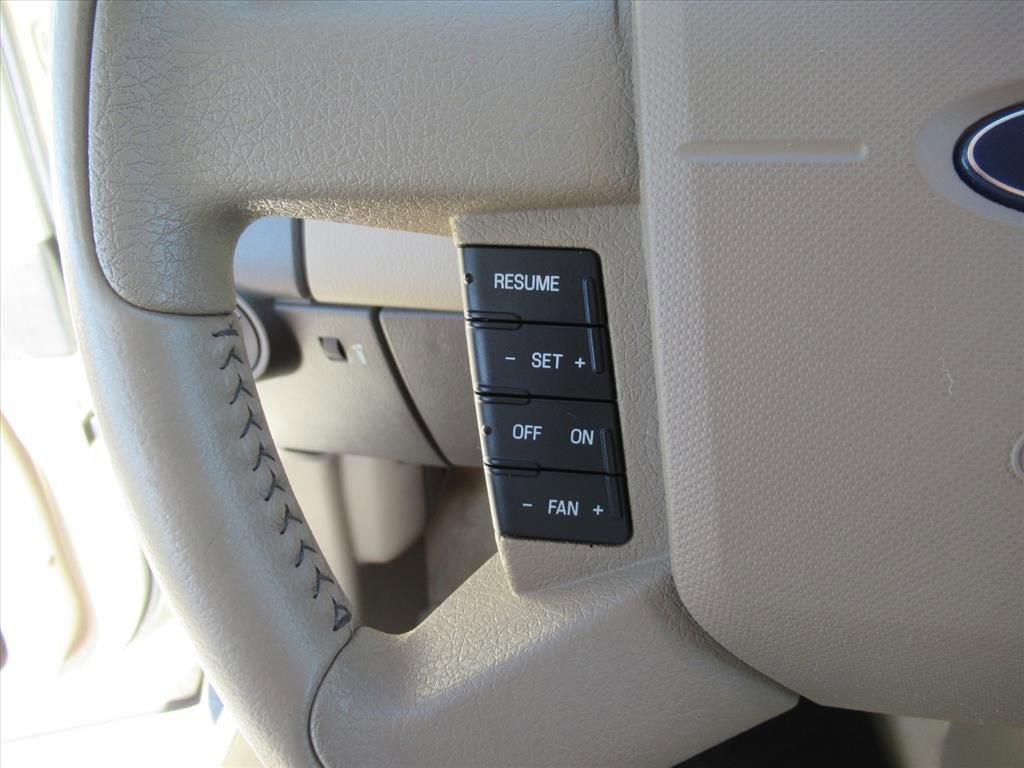 Used 2007 Ford Edge SEL image 17