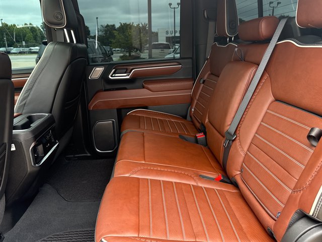 Used 2026 GMC Sierra 3500 Denali Ultimate w/ Snow Plow Prep/Camper Package AWD/4WD image 5