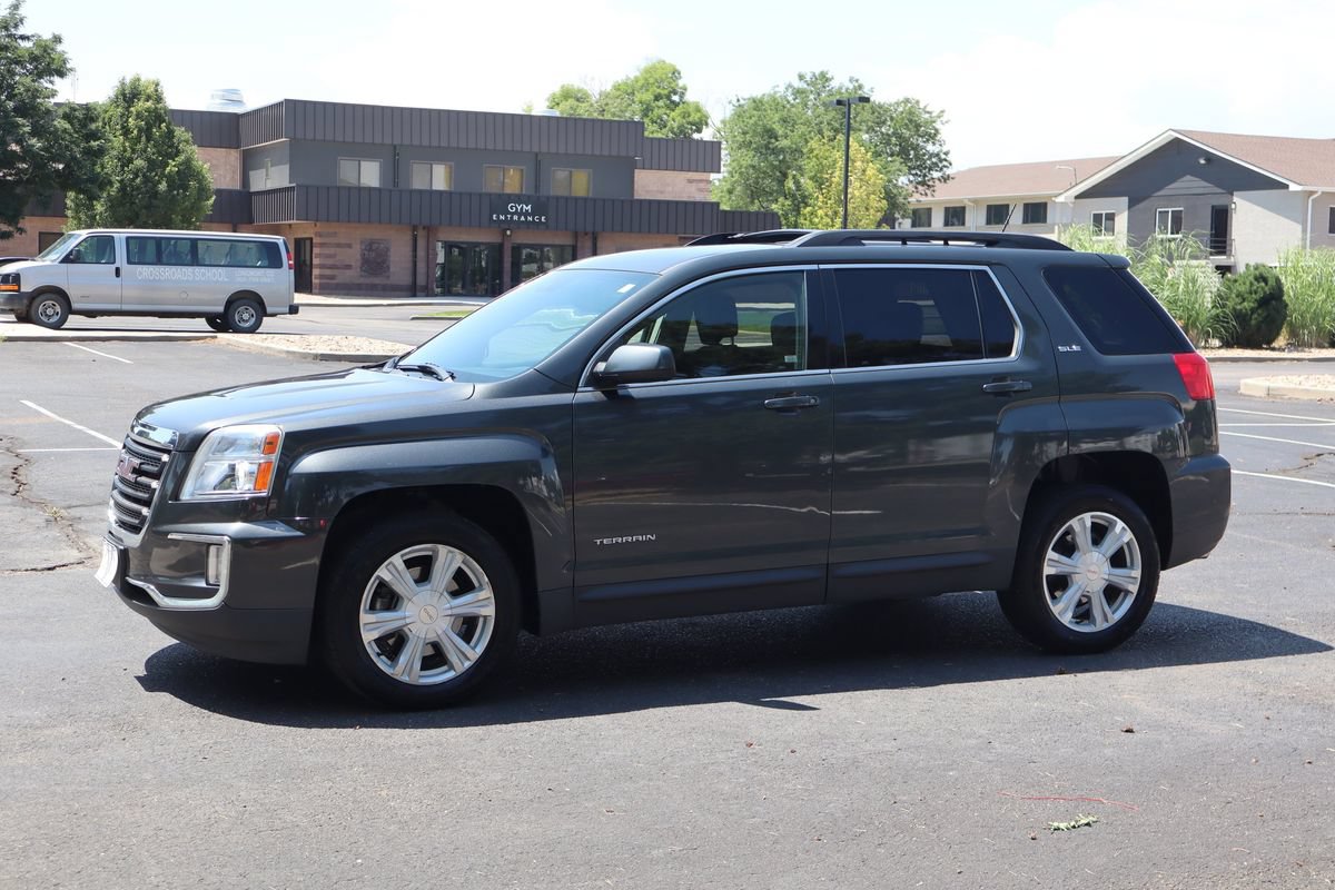Used 2017 GMC Terrain SLE w/ Driver Alert Package I AWD/4WD image 10