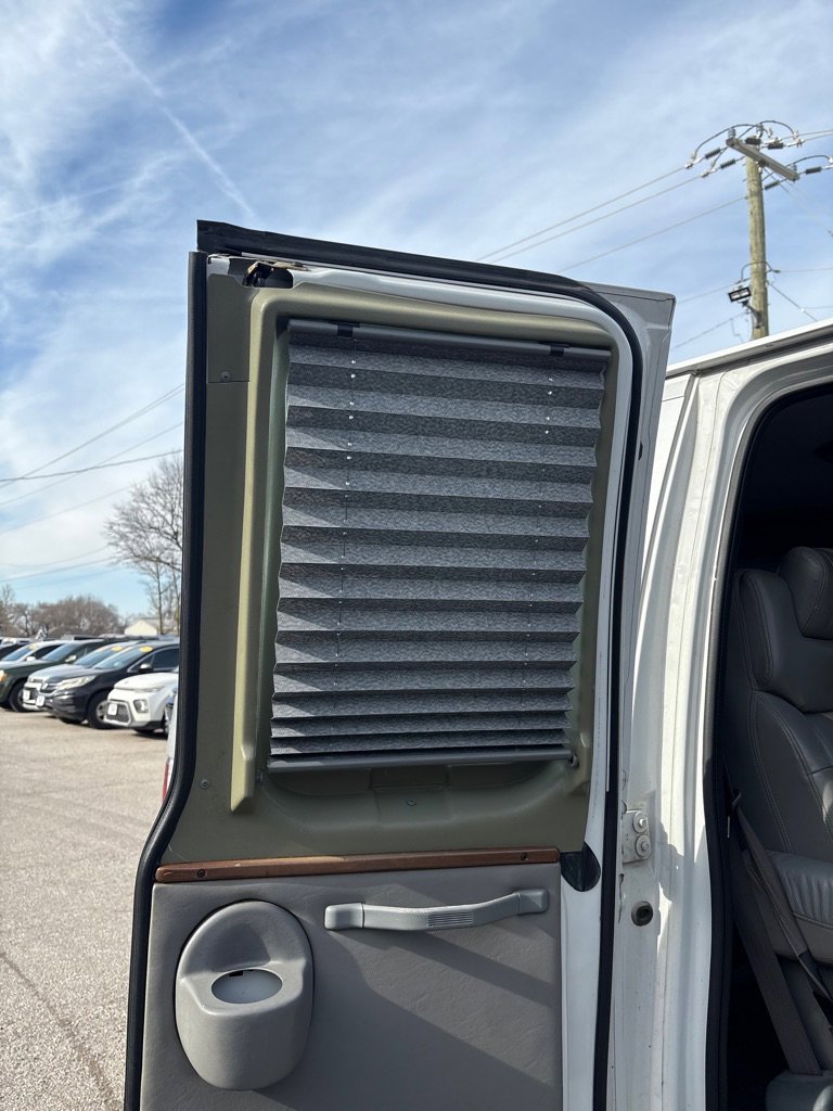 Used 2002 Ford E-150 and Econoline 150 image 11