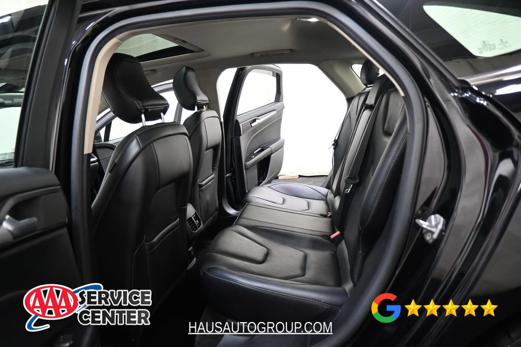 Used 2017 Ford Fusion Energi Titanium FWD image 13