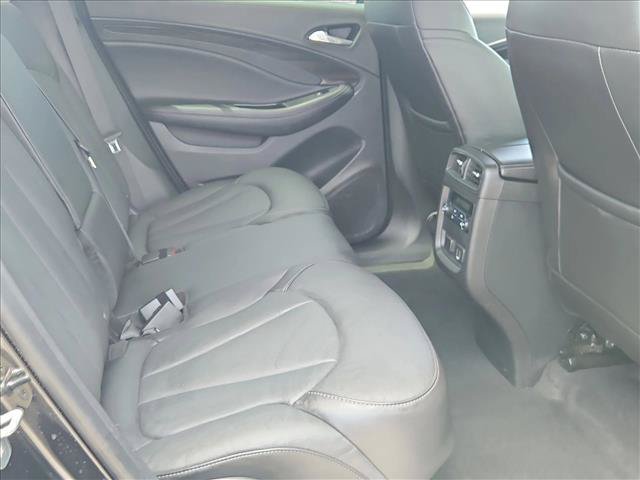 Certified 2019 Buick Envision Essence AWD/4WD image 29