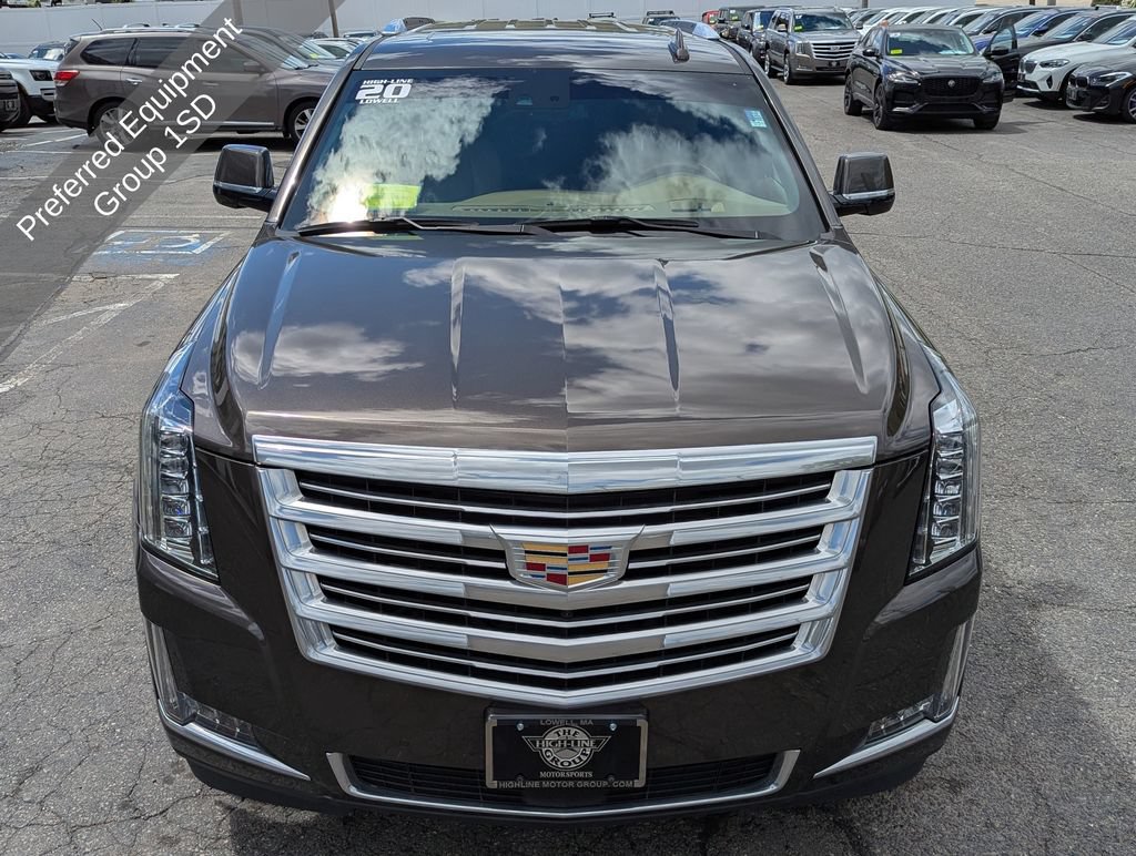 Used 2020 Cadillac Escalade Platinum AWD/4WD image 3