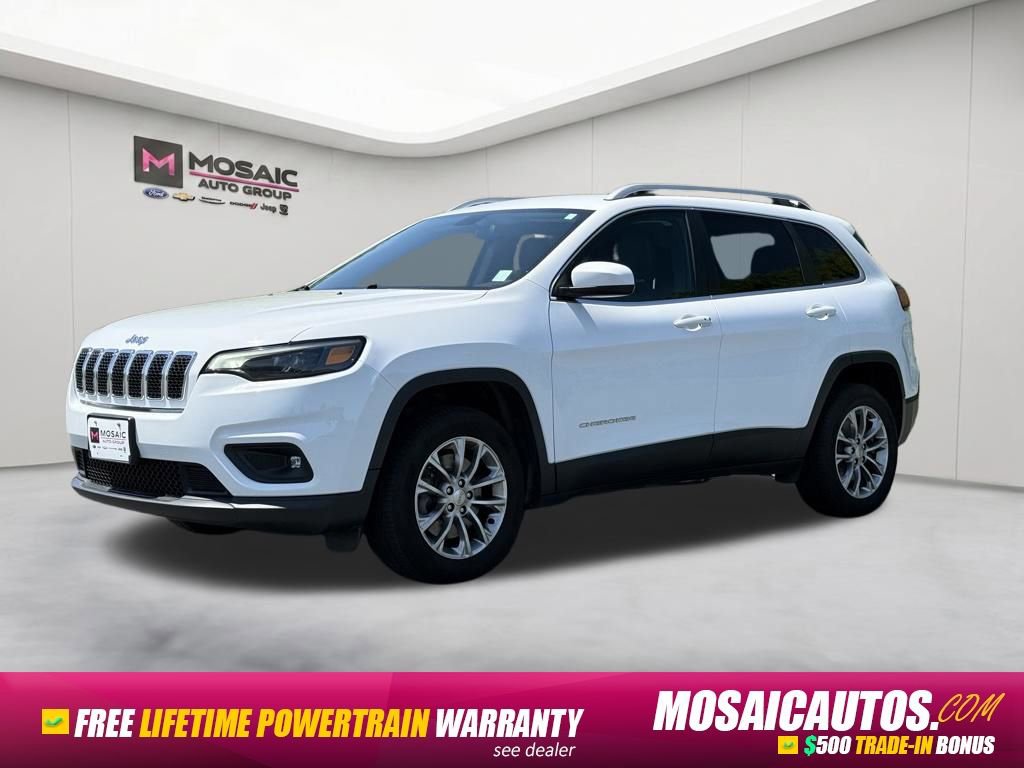 Used 2019 Jeep Cherokee Latitude Plus AWD/4WD image 3