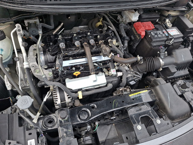 Used 2025 Nissan Versa SV FWD image 28