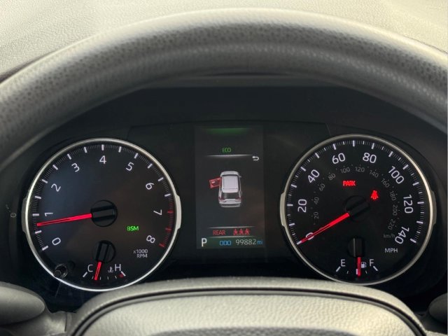 Used 2022 Toyota RAV4 LE FWD image 21