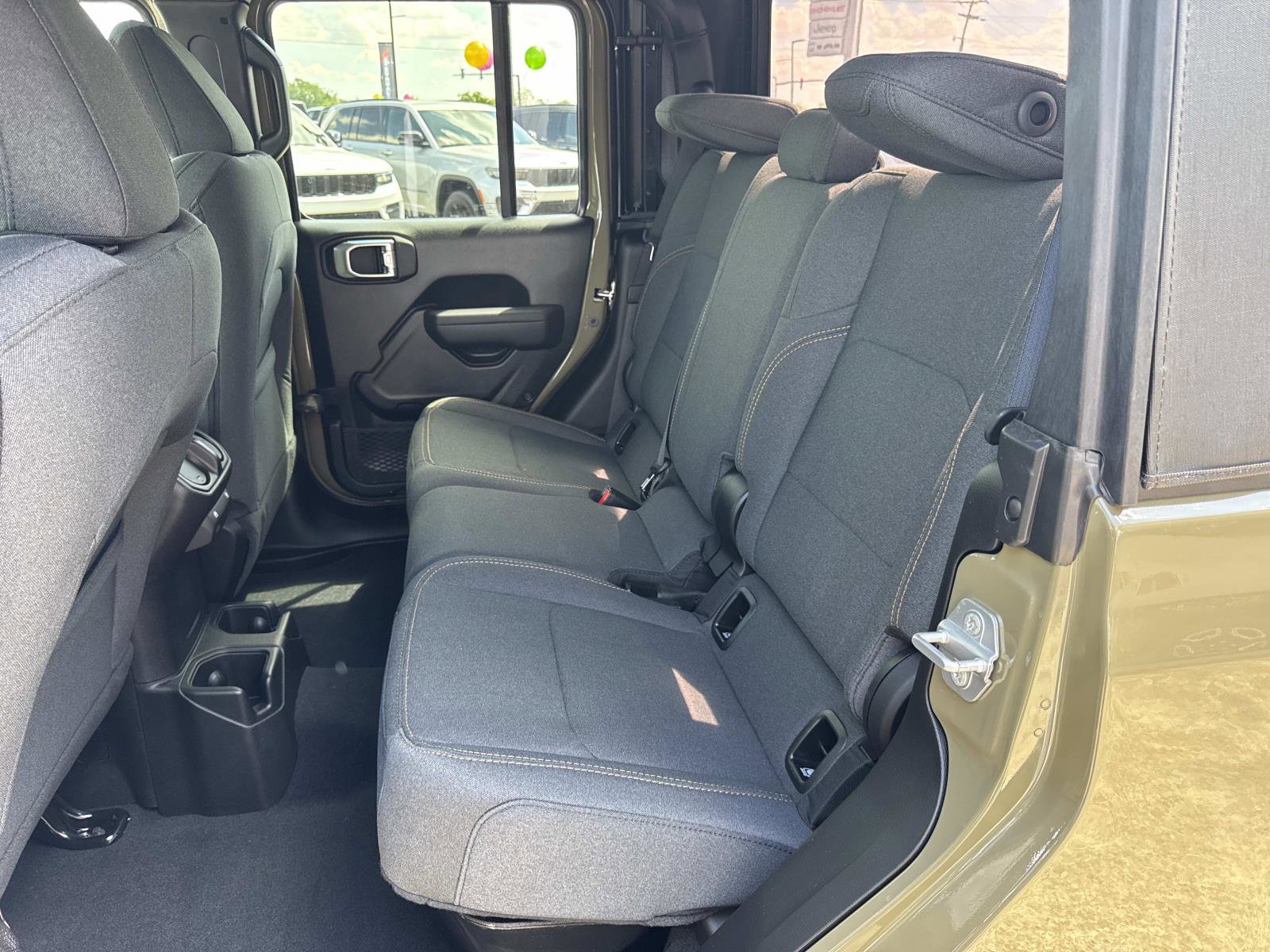 New 2026 Jeep Gladiator Sport AWD/4WD image 7