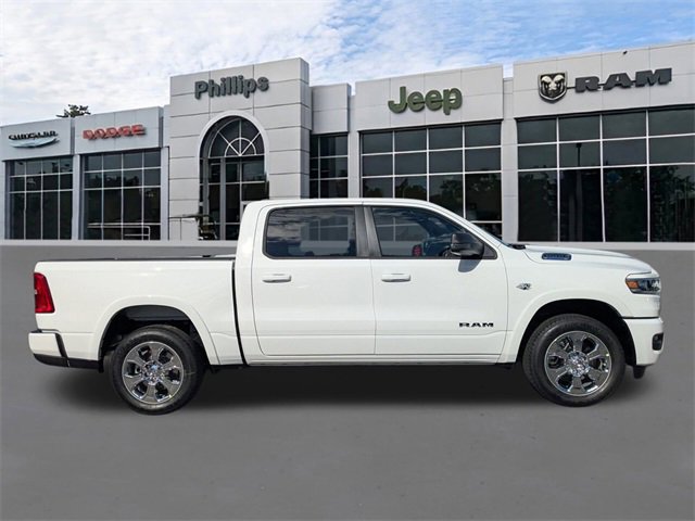 New 2026 RAM 1500 4x4 Crew Cab image 2