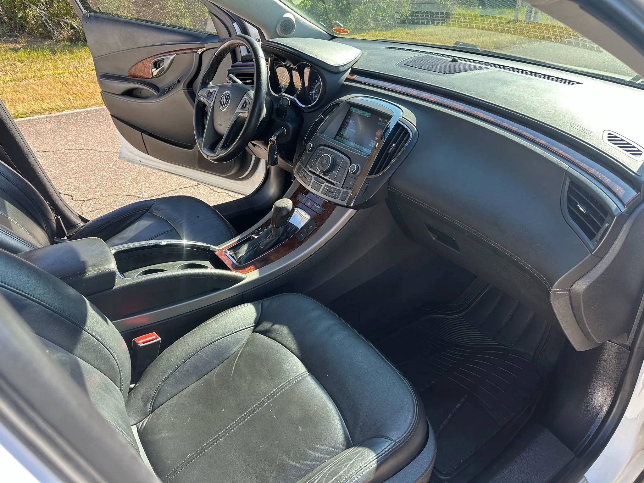 Used 2013 Buick LaCrosse Leather image 13