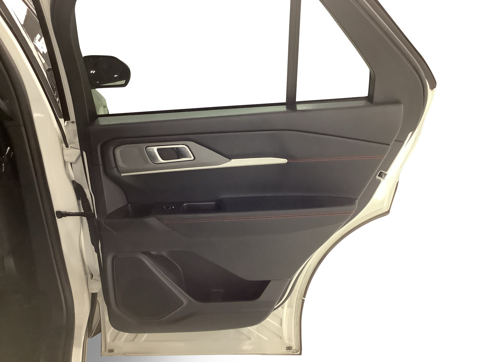 Used 2025 Ford Explorer ST RWD image 23