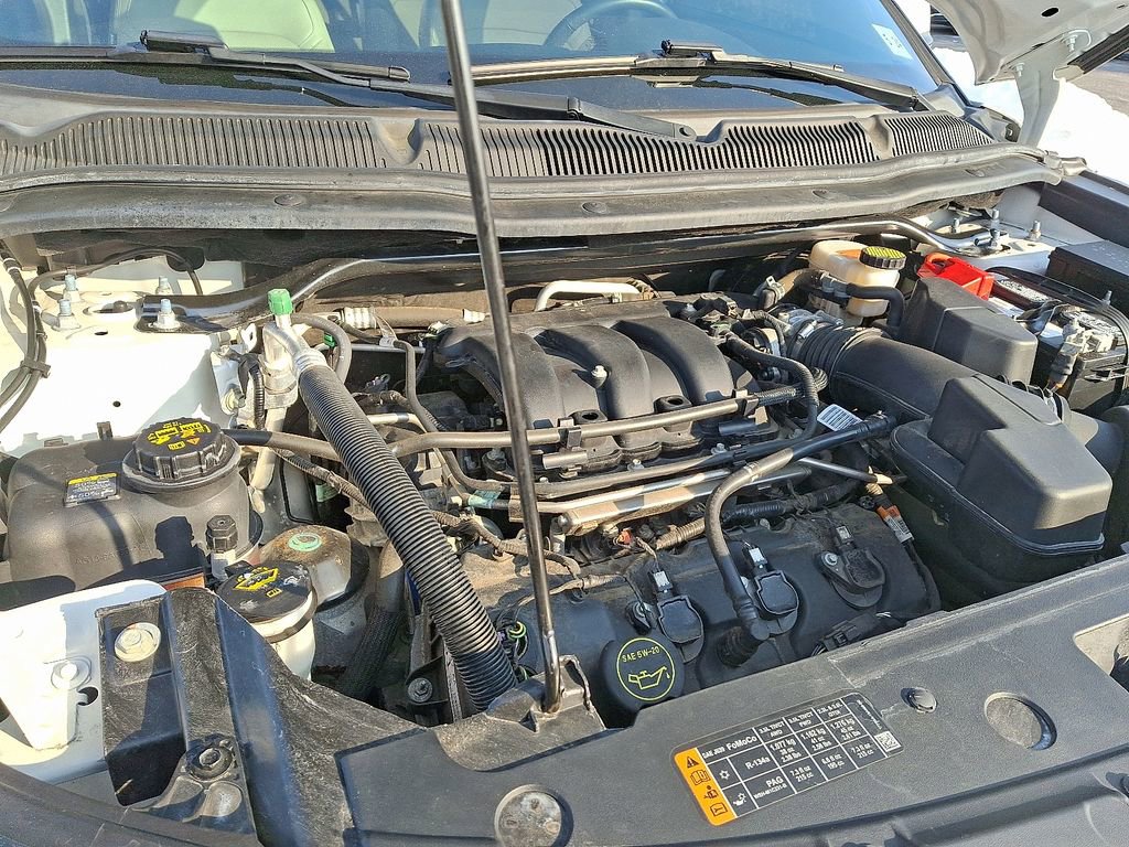 Used 2019 Ford Explorer Limited w/ Ford Safe & Smart Package image 28