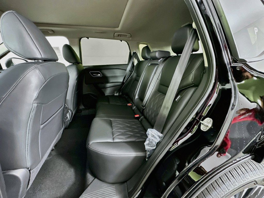 New 2026 Nissan Rogue Platinum AWD/4WD image 33