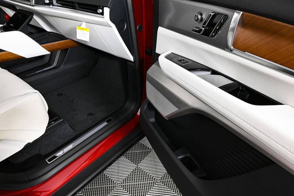New 2026 Cadillac Vistiq Sport image 24