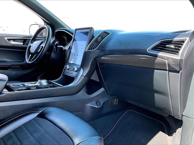 Used 2021 Ford Edge ST-Line AWD/4WD image 14