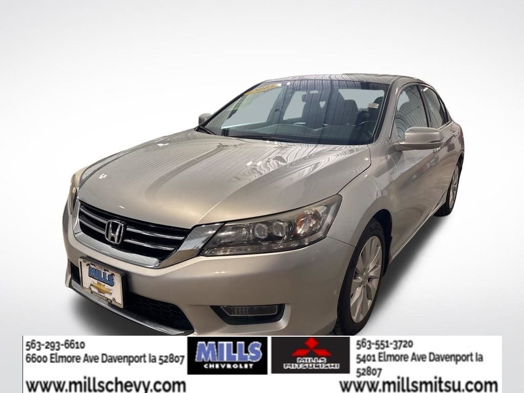 Used 2013 Honda Accord Touring image 1