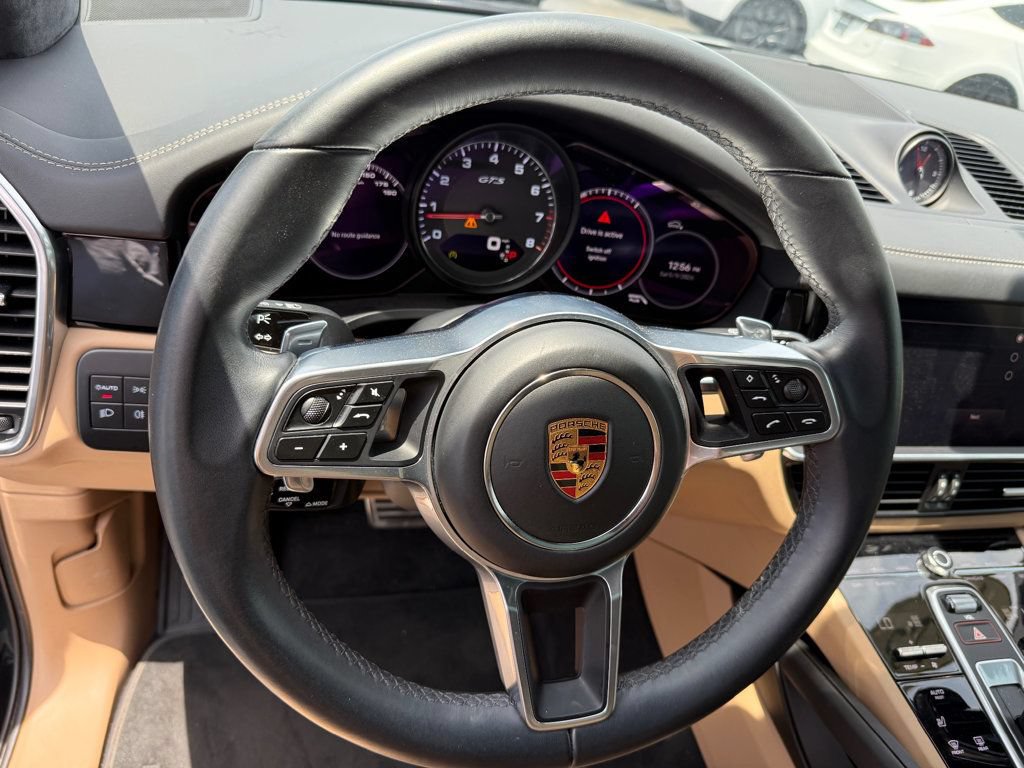 Used 2023 Porsche Cayenne GTS AWD/4WD image 11