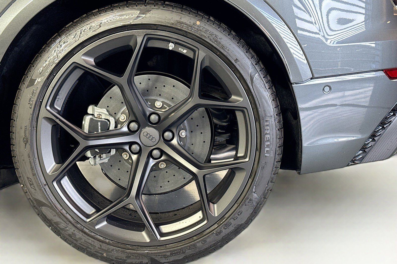 New 2026 Audi RS Q8 performance image 28