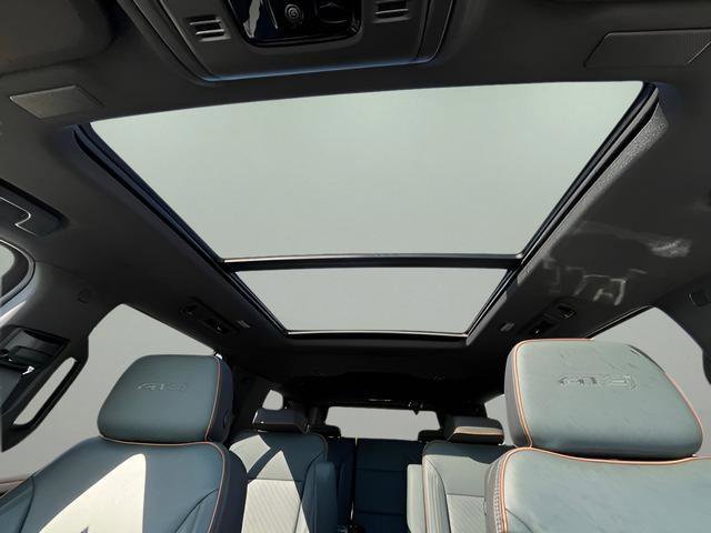 New 2026 GMC Yukon AT4 AWD/4WD image 24